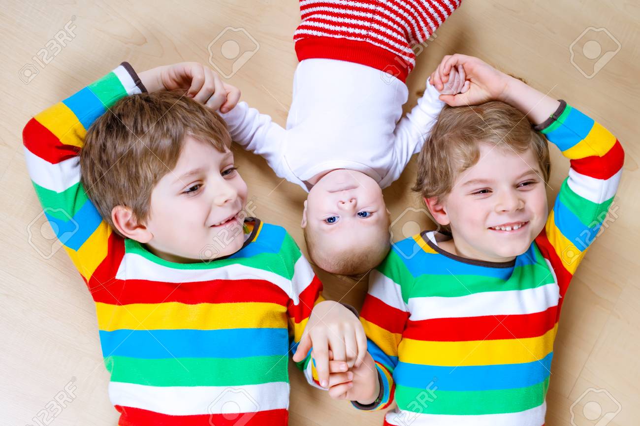 bebes y niños